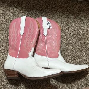 Dingo Two-Tone Pink and White Heeled Boots